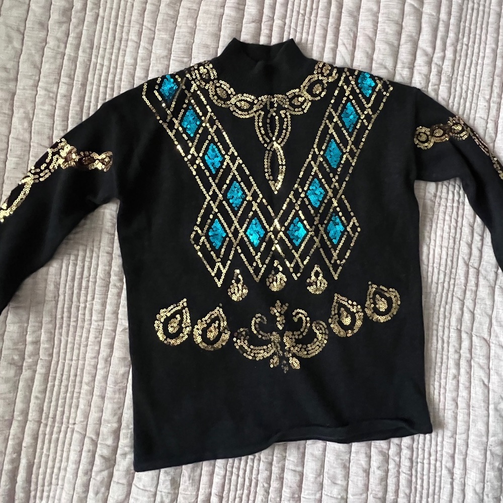 European Fashion Sweater - Picture 2 of 7